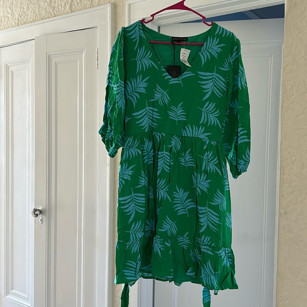 Gibsonlook vibrant green and blue print dress